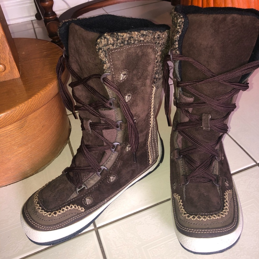 Women’s Merrill boots